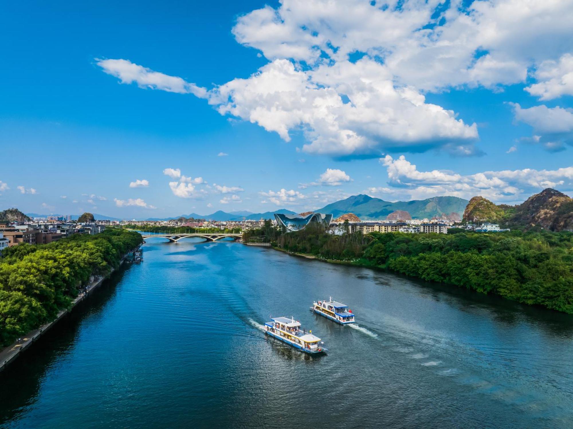 Riverside Wing Hotel Guilin Exteriör bild