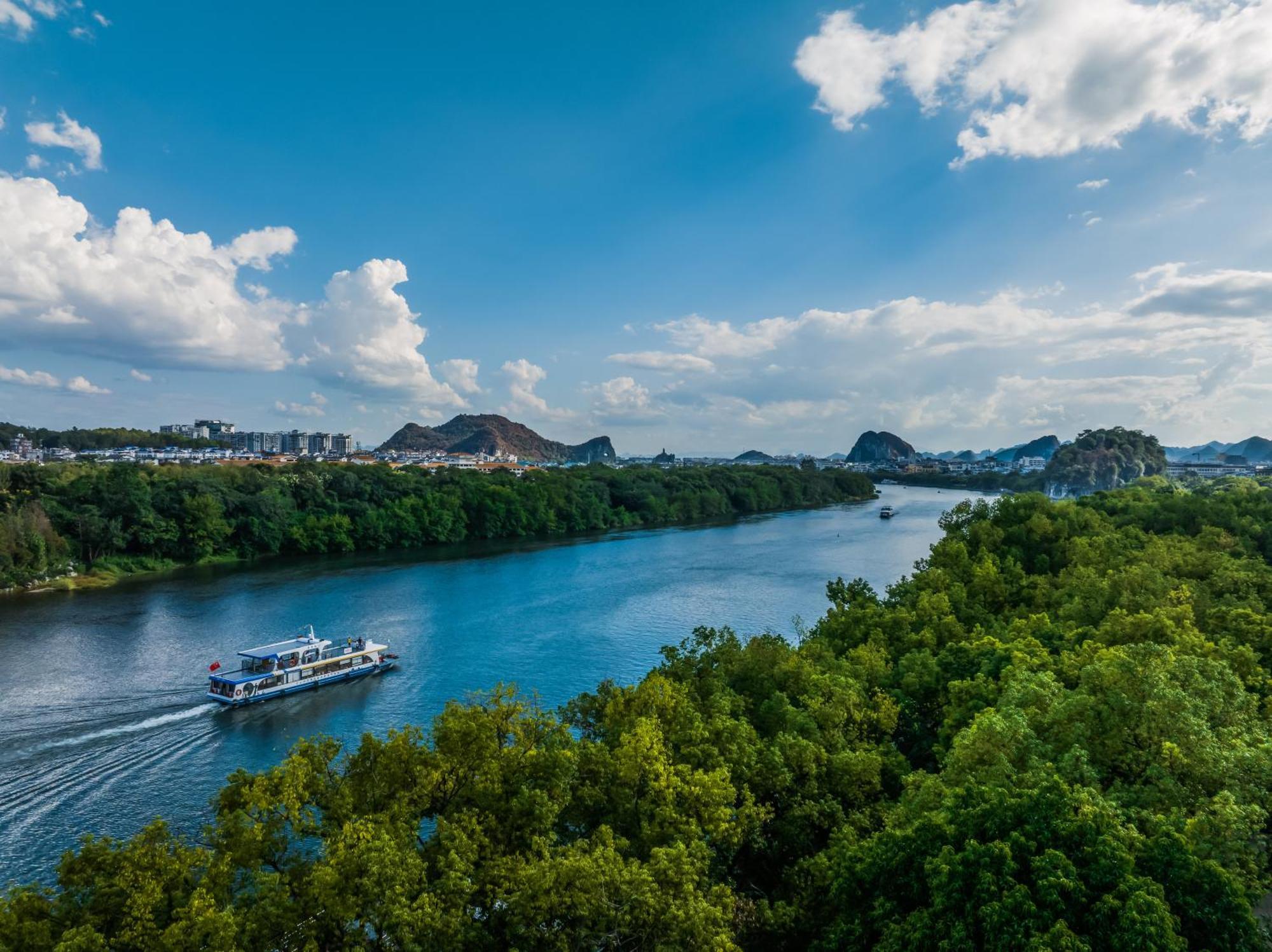 Riverside Wing Hotel Guilin Exteriör bild